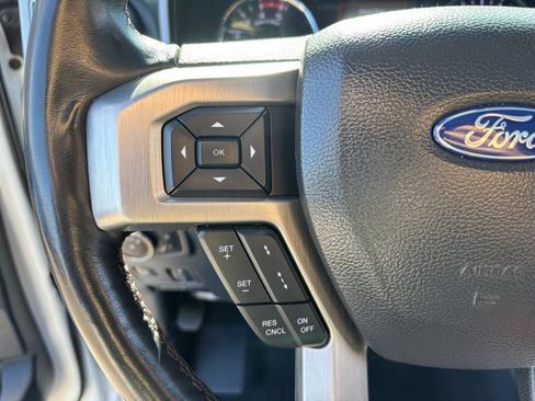 Used 2022 Ford F350 Platinum w/ FX4 Off-Road Package image 33