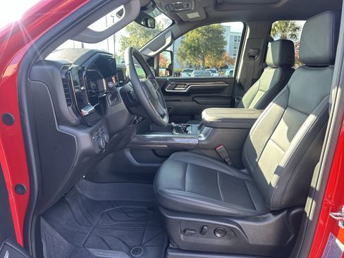 Used 2024 Chevrolet Silverado 2500 LTZ w/ LTZ Plus Package image 16