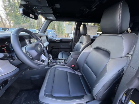 New 2025 Ford Bronco Outer Banks image 13