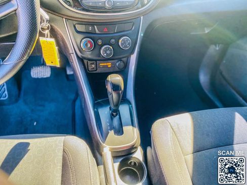 Used 2019 Chevrolet Trax LS w/ Tint and Cruise Package image 23