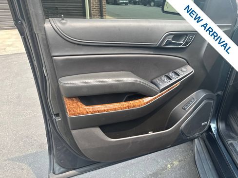Used 2019 Chevrolet Tahoe Premier AWD/4WD image 19