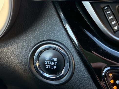 Used 2018 Toyota C-HR image 25