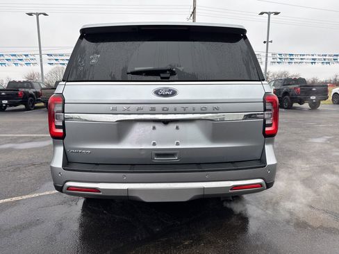Used 2023 Ford Expedition Limited image 5