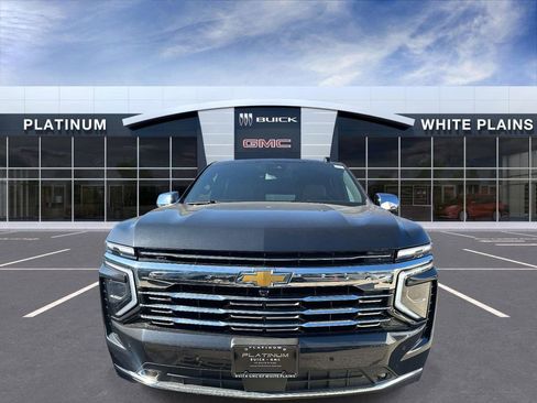 Used 2025 Chevrolet Suburban Premier image 7