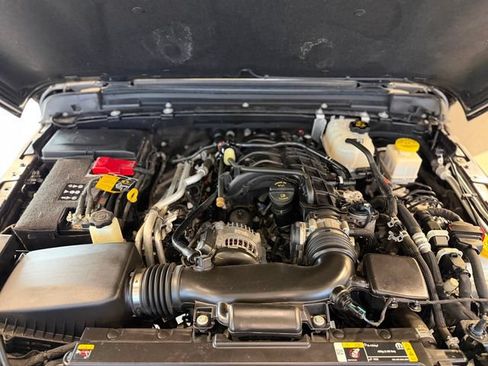 Used 2022 Jeep Gladiator Sport AWD/4WD image 22