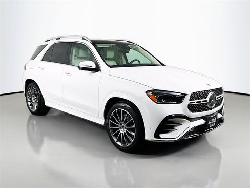 Used 2026 Mercedes-Benz GLE 450 4MATIC image 3