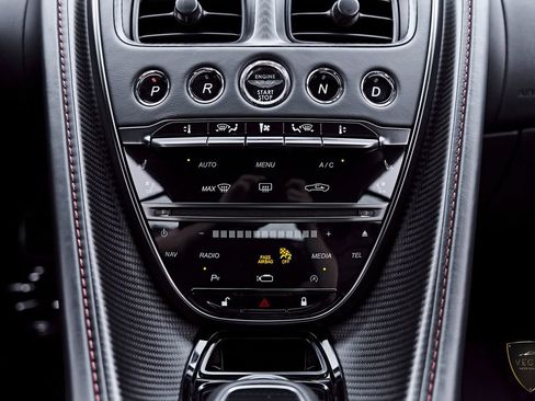 Used 2021 Aston Martin DBS Superleggera RWD image 75