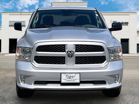 Used 2017 RAM 1500 Express AWD/4WD image 3