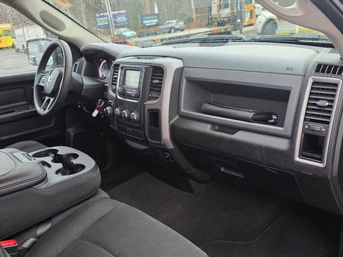 Used 2019 RAM 1500 Express w/ Express Value Package image 20