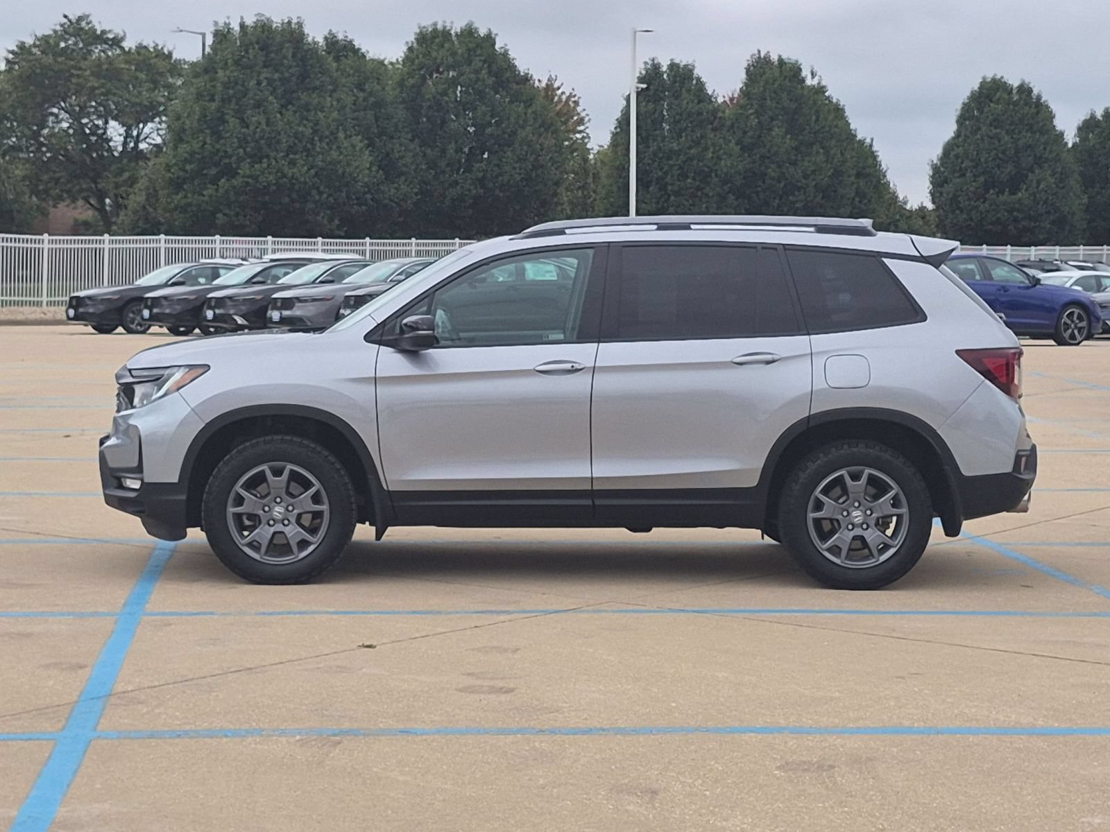 Used 2024 Honda Passport TrailSport image 9