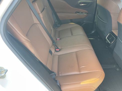 Used 2025 Toyota Crown Signia AWD/4WD image 18