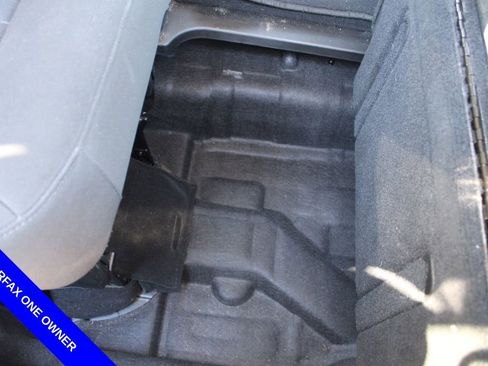 Used 2023 Chrysler Voyager LX image 25