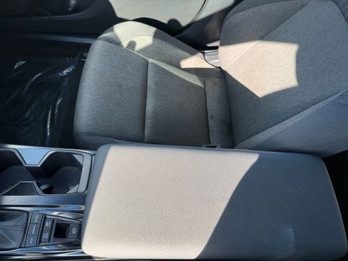 Used 2025 Toyota Camry LE FWD image 14
