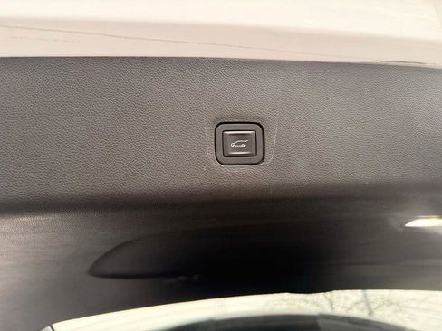 Certified 2019 Chevrolet Traverse LT image 12