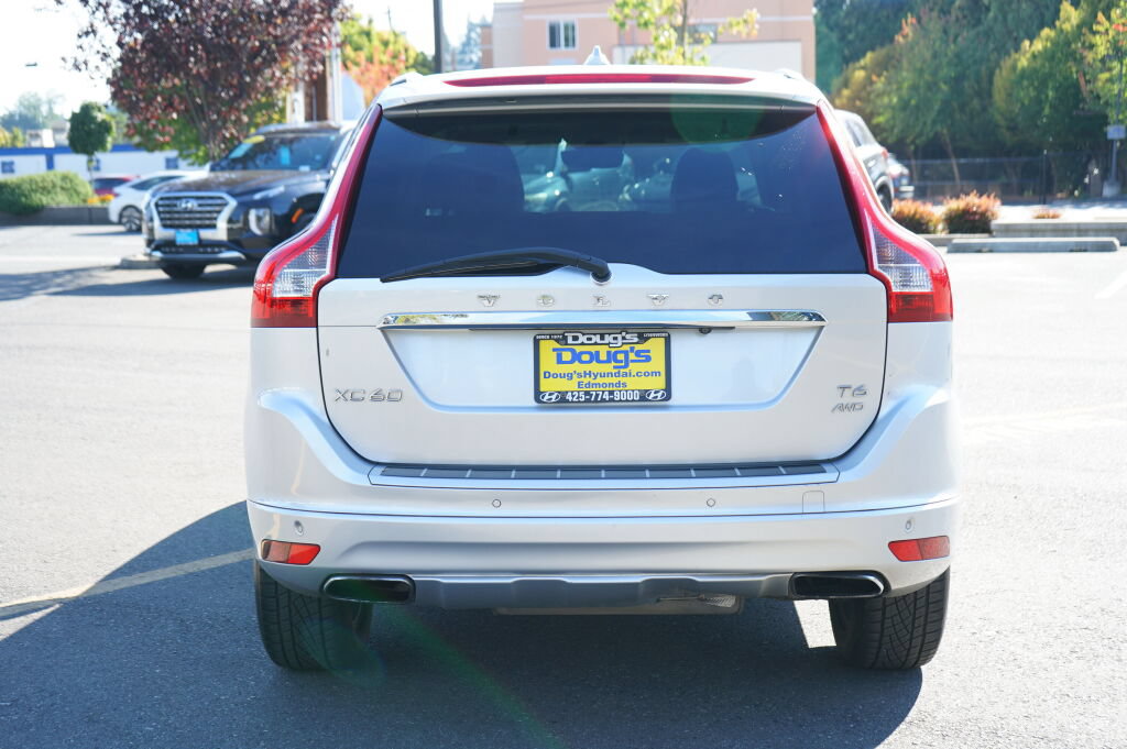 Used 2015 Volvo XC60 T6 w/ Proximity Package AWD/4WD image 6