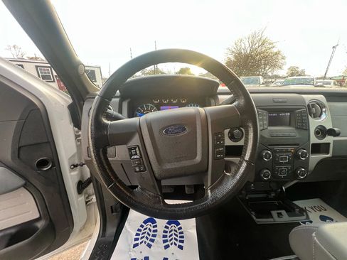 Used 2013 Ford F150 XLT w/ XLT Chrome Pkg image 12