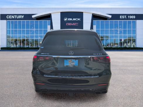 Used 2025 Mercedes-Benz GLS 63 AMG 4MATIC image 5