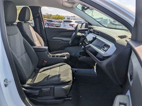 New 2027 Chevrolet Bolt LT w/ Comfort Package FWD image 7