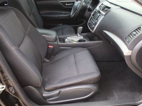Used 2017 Nissan Altima 2.5 S w/ Power Driver Seat Package image 16