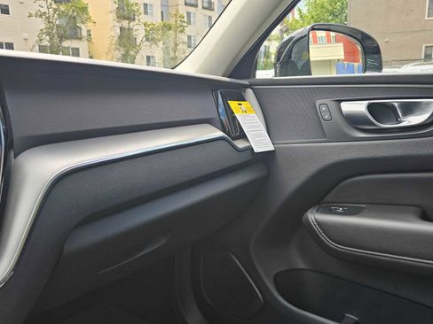 New 2025 Volvo XC60 B5 Core w/ Protection Package Premier image 24