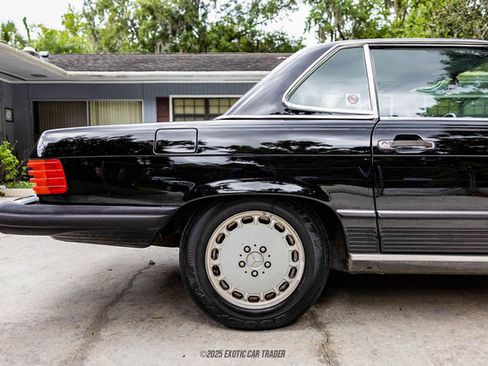 Used 1989 Mercedes-Benz 560 SL image 10