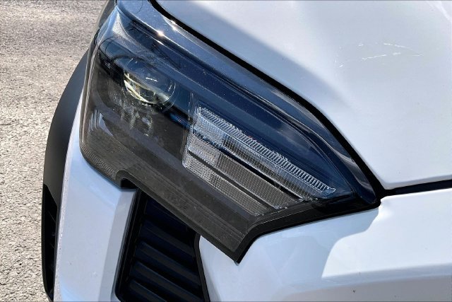 Used 2025 Toyota Tacoma TRD Off-Road AWD/4WD image 31
