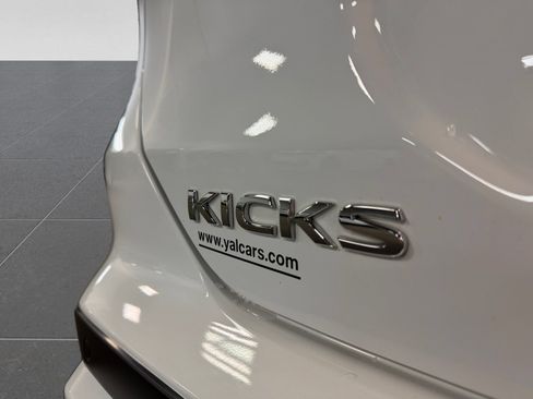 Used 2024 Nissan Kicks S FWD image 40