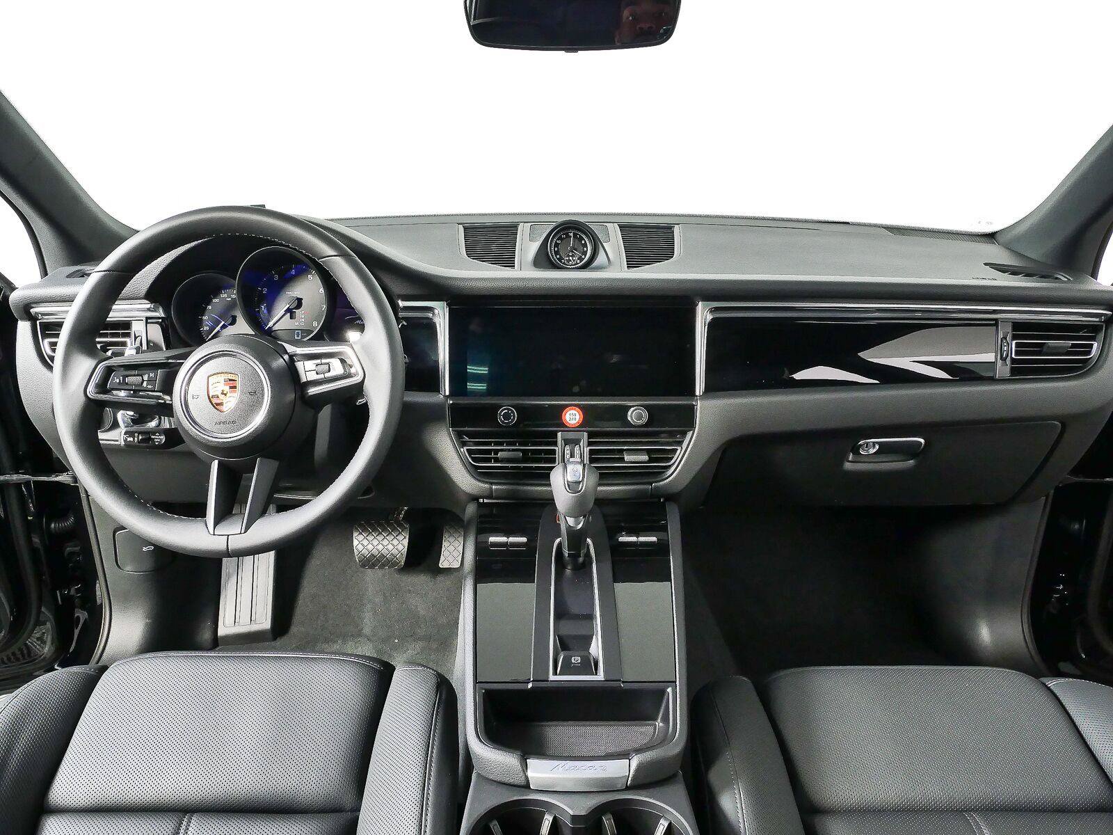 New 2026 Porsche Macan Turbo AWD/4WD image 20