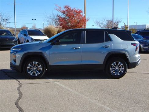 Used 2025 Chevrolet Equinox LT w/ Safety and Technology Package image 7