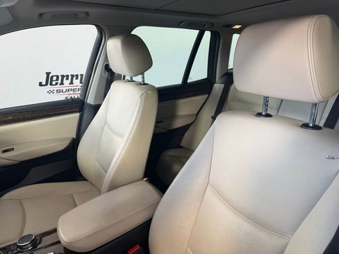 Used 2016 BMW X3 sDrive28i RWD image 10