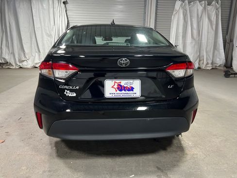 Used 2023 Toyota Corolla LE FWD image 6