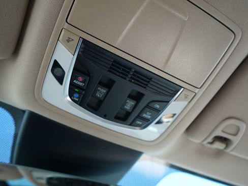 Certified 2024 Acura MDX SH-AWD image 29