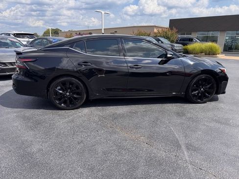Used 2019 Nissan Maxima SR w/ Premium Package FWD image 6