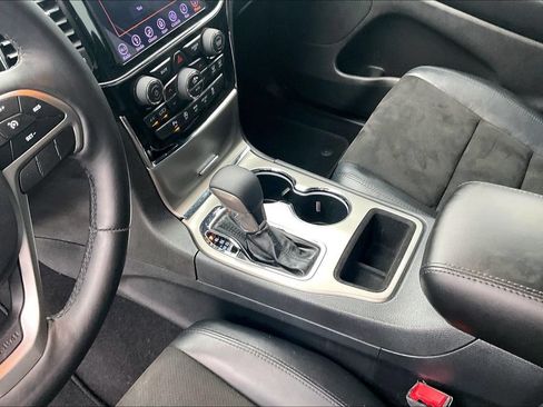 Certified 2019 Jeep Grand Cherokee Altitude RWD image 15
