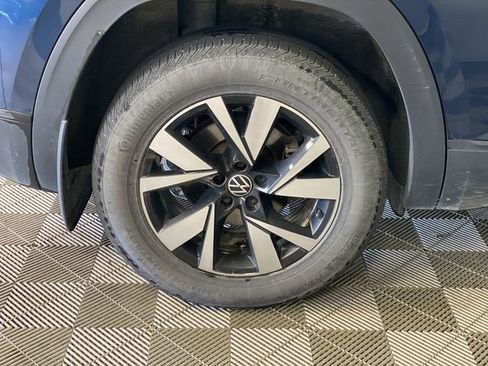 Used 2022 Volkswagen Atlas Cross Sport SE image 18