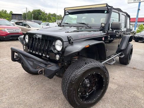 Used 2016 Jeep Wrangler Unlimited Rubicon AWD/4WD image 2