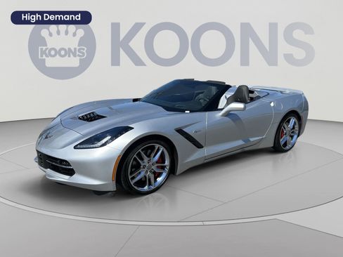Used 2017 Chevrolet Corvette Stingray Convertible RWD image 1