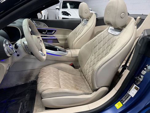Used 2023 Mercedes-Benz SL 63 AMG 4MATIC image 21