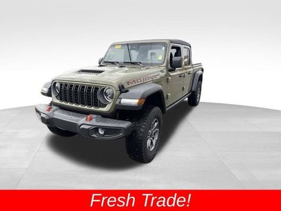 Used 2025 Jeep Gladiator Mojave w/ Convenience Group
