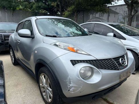 Used 2013 Nissan Juke SV AWD/4WD image 10
