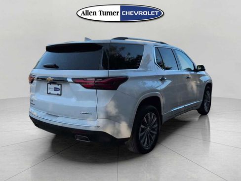 Used 2022 Chevrolet Traverse Premier image 10