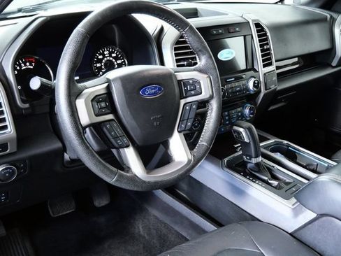 Used 2016 Ford F150 Platinum w/ Equipment Group 701A Luxury AWD/4WD image 3