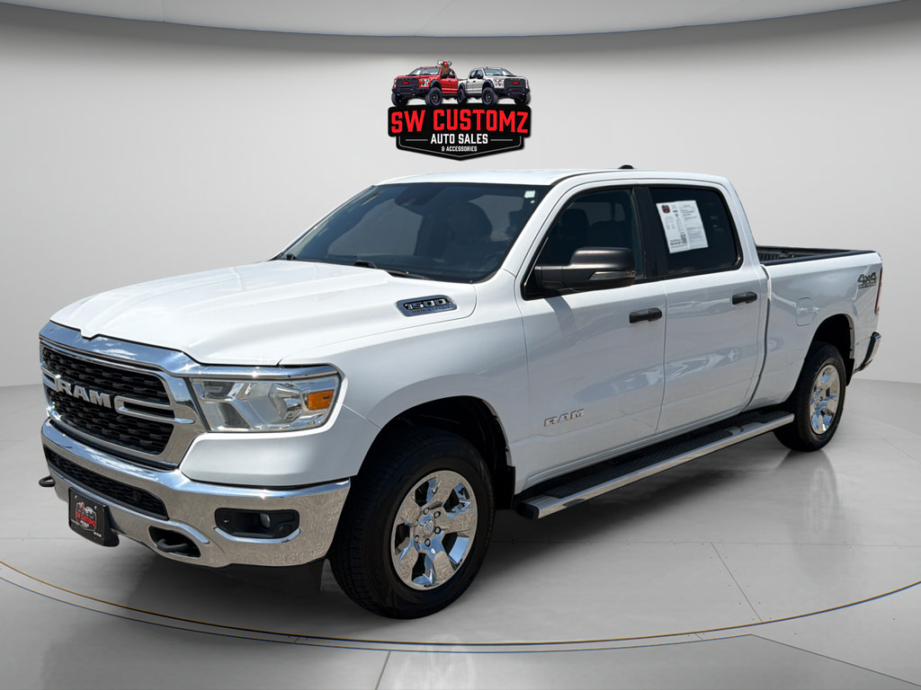 Used 2023 RAM 1500 Big Horn AWD/4WD image 3