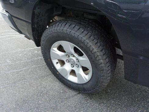 Used 2020 RAM 1500 Big Horn AWD/4WD image 5