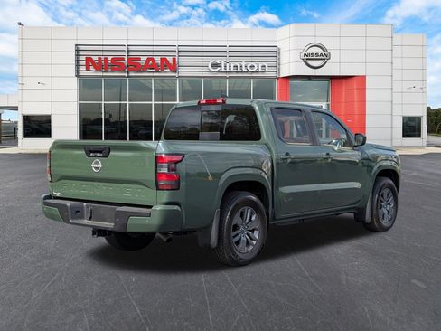 Certified 2025 Nissan Frontier SV w/ SV Convenience Package RWD image 3