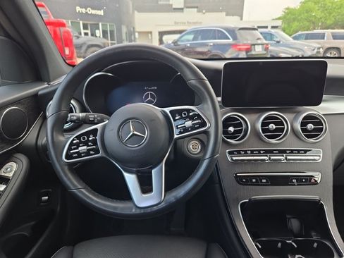 Used 2022 Mercedes-Benz GLC 300 4MATIC image 17