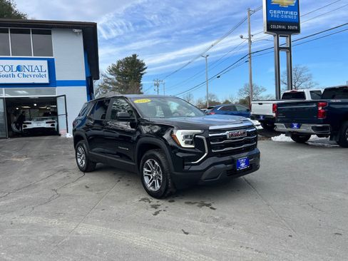 Used 2025 GMC Terrain Elevation image 8