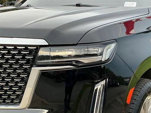 Used 2022 Cadillac Escalade Premium Luxury w/ Performance Package AWD/4WD image 11