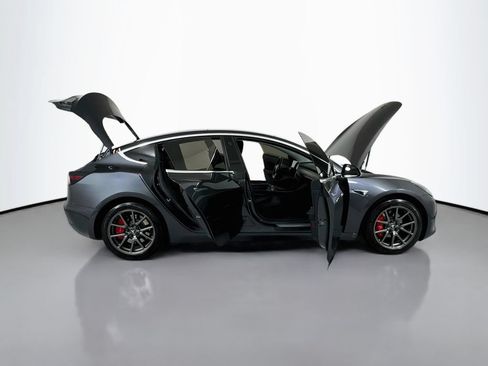 Used 2018 Tesla Model 3 Long Range RWD image 33