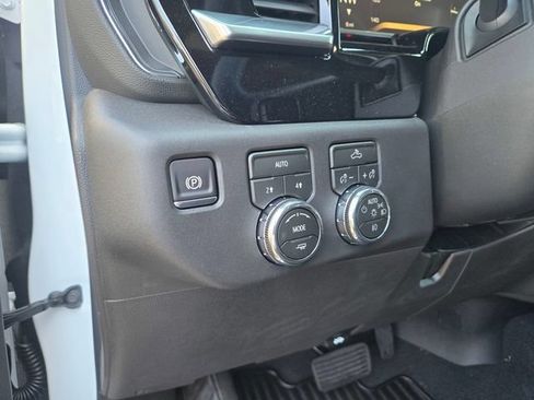 New 2026 GMC Sierra 1500 Elevation AWD/4WD image 11